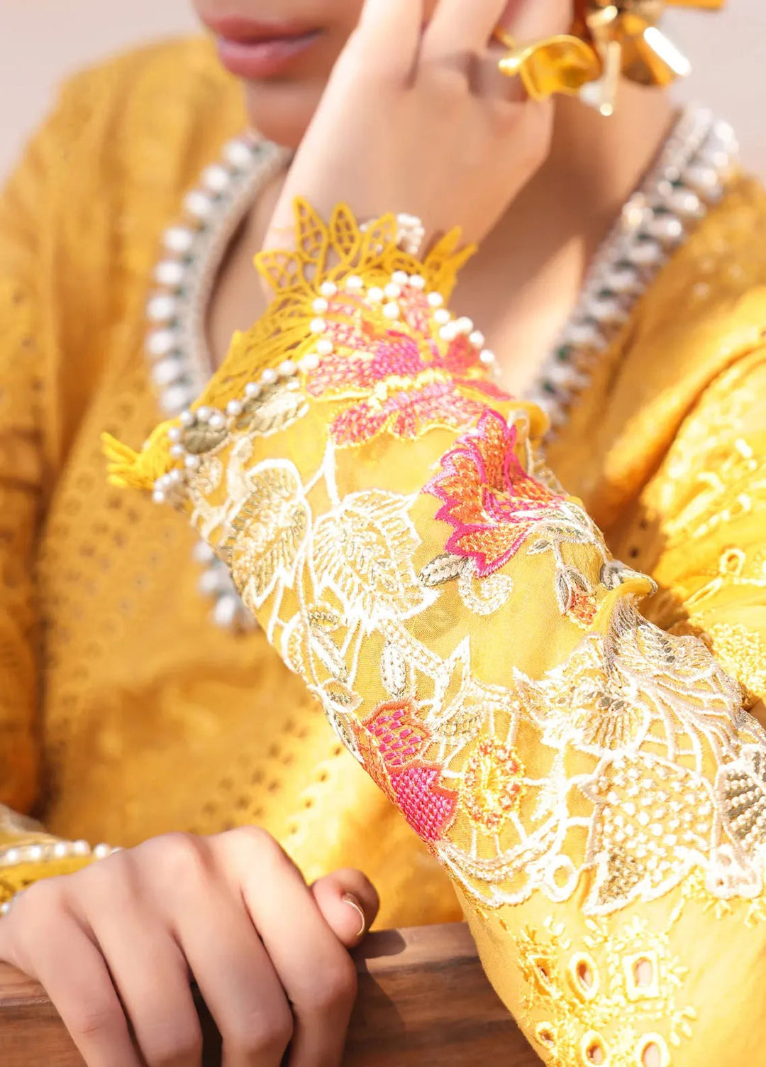 Hania by Imrozia Premium Embroidered Lawn Suits Unstitched 3 Piece IM25HL SL-78 A Havia - Summer Collection