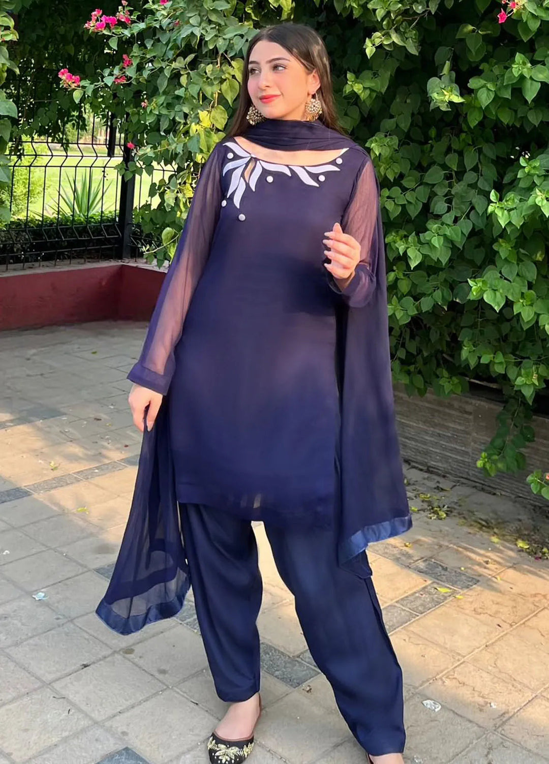 Hanim Pret Embroidered Chiffon 3 Piece Suit Heer