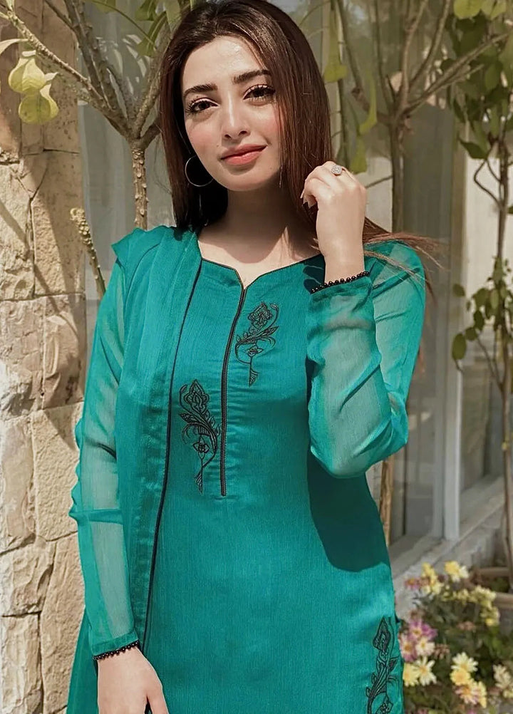 Hanim Pret Embroidered Chiffon 3 Piece Suit Mahi