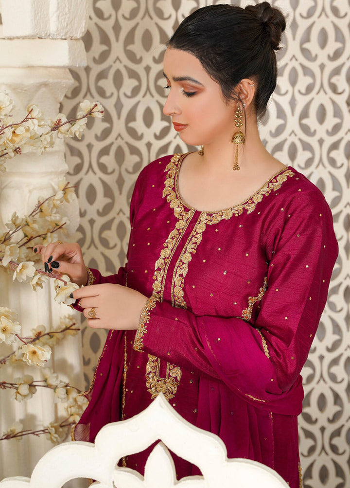 Hanim Pret Embroidered Raw Silk 3 Piece Suit Jaan e Jahan
