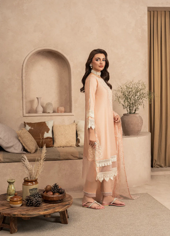 Haniya Mahnoor Pret Embroidered Lawn 3 Piece Suit Blush