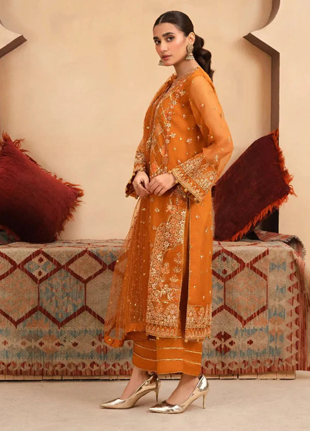 Haniya Mahnoor Pret Embroidered Organza 3 Piece Arwa