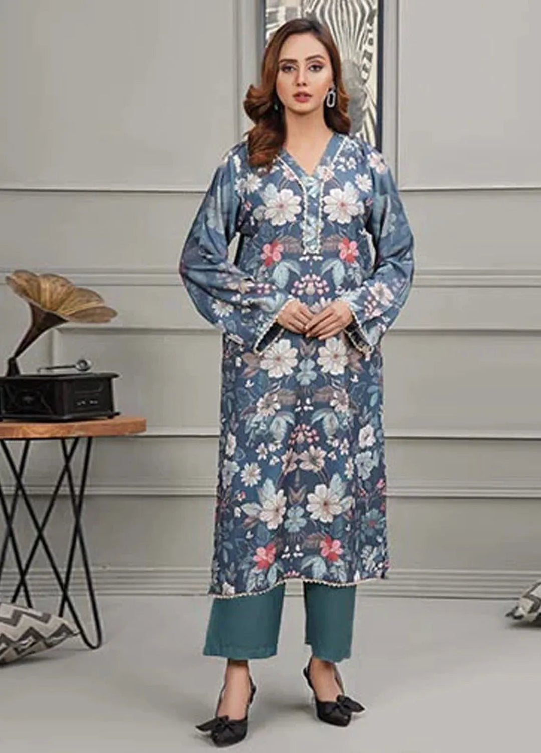 Hareem Fatima Pret Printed Lawn 2 Piece Suit Azure Petals
