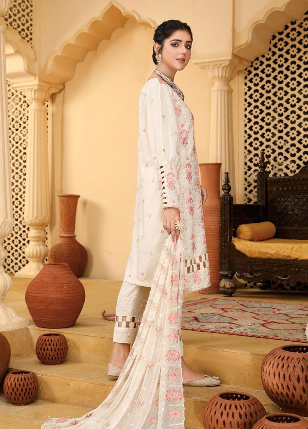 Hayaa by Humdum Embroidered Karandi Suits Unstitched 3 Piece HD22HY D-06 - Winter Collection