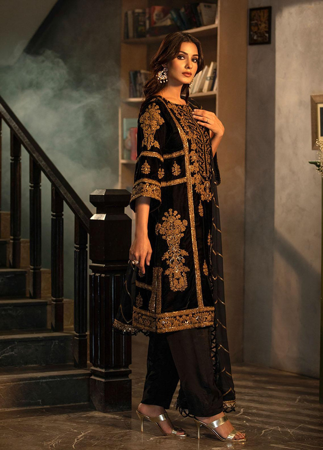 Heer By Noorma Kaamal Embroidered Velvet Suits Unstitched 3 Piece NK22H NK-V-02 - Luxury Collection