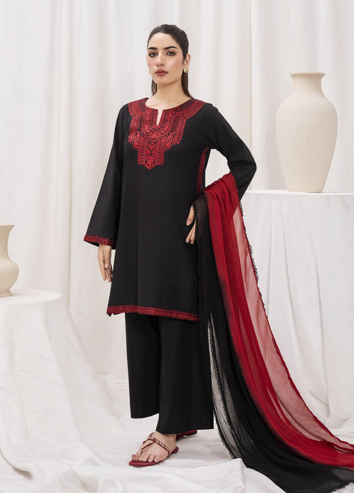 HEM Pret Embroidered Lawn 3 Piece Suit May