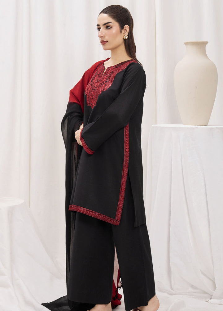 HEM Pret Embroidered Lawn 3 Piece Suit May