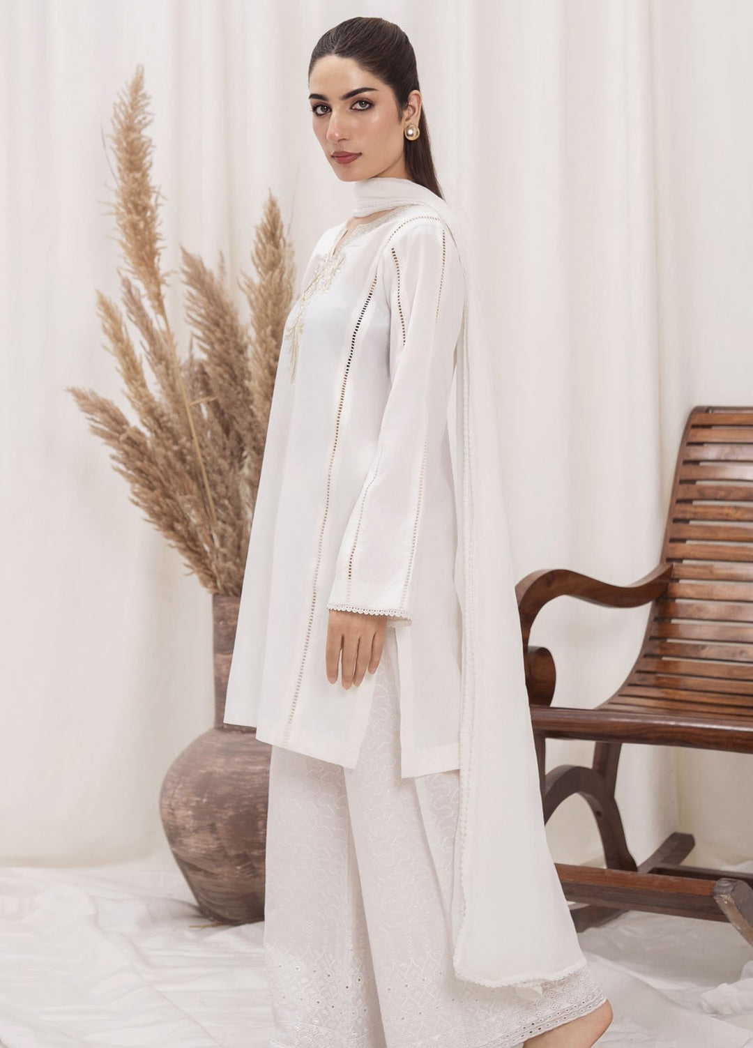 HEM Pret Embroidered Lawn 3 Piece Suit Star Bust