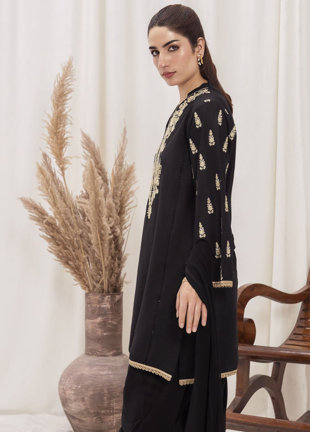 HEM Pret Embroidered Lawn 3 Piece Suit Star Gold