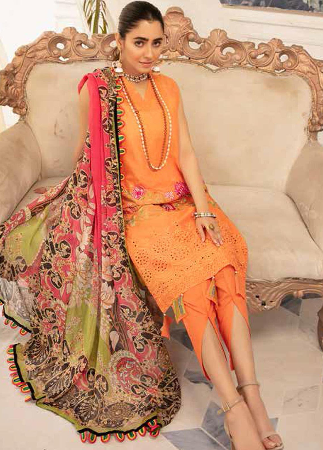 Hoor by Riaz Arts Embroidered Lawn Suits Unstitched 3 Piece RA21H DH-17 - Summer Collection