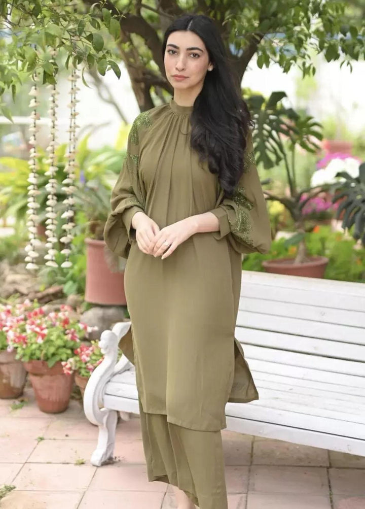 Hues Atelier Pret Western Grip 2 Piece Suit HA23B Army Orchids