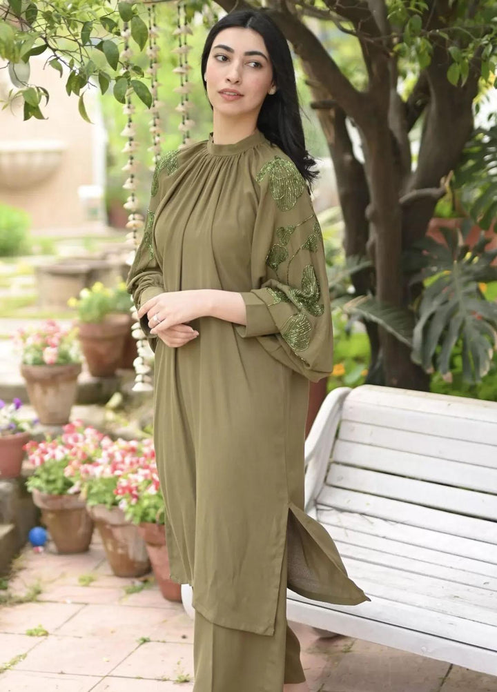 Hues Atelier Pret Western Grip 2 Piece Suit HA23B Army Orchids