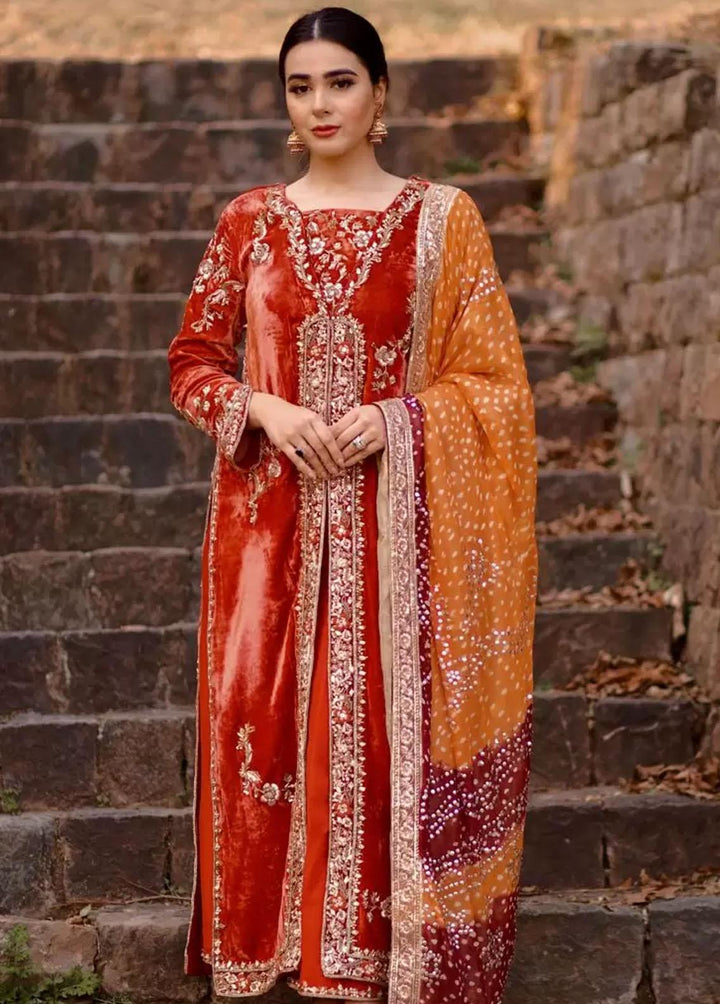 Hues Atelier Pret Embroidered Velvet 3 Piece Suit HA23LF French Dynasty