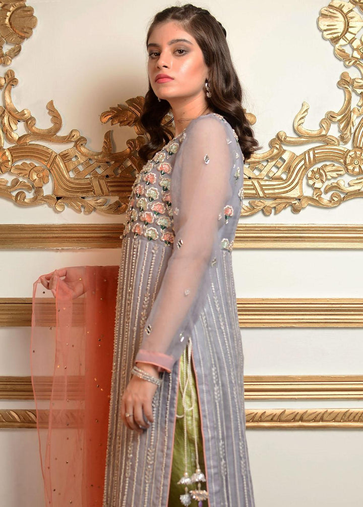 Hues Atelier Pret Embroidered Organza 3 Piece Suit HA23LF Noor-e-Hues