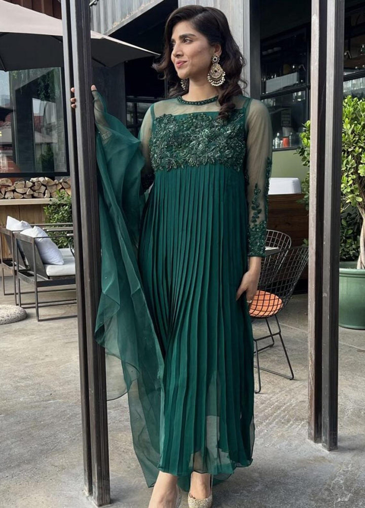 Hues Atelier Pret Embroidered Chiffon 3 Piece Suit HA23LP Pleated Green