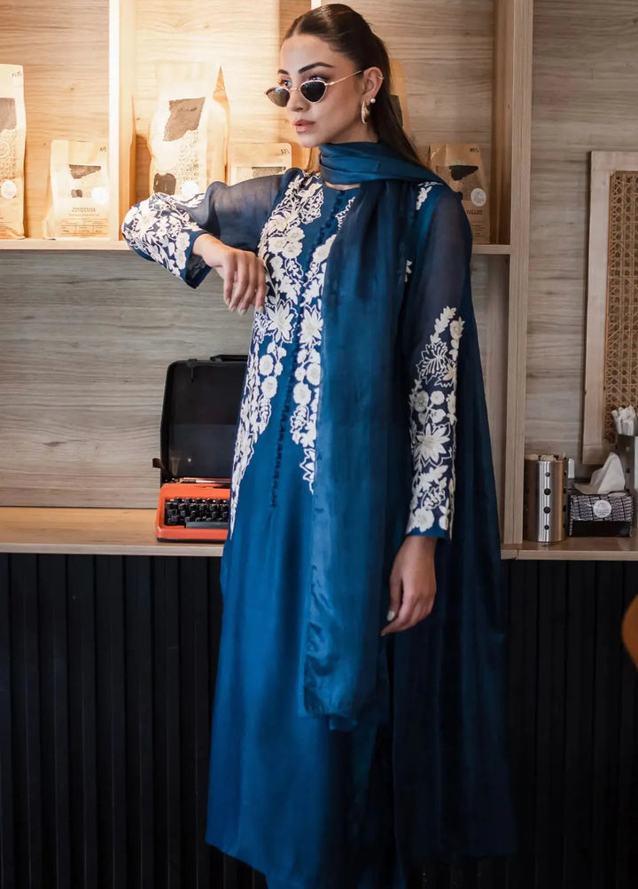 Hues Atelier Pret Embroidered Khaadi Cotton Net 3 Piece Suit Teal Blue Fit