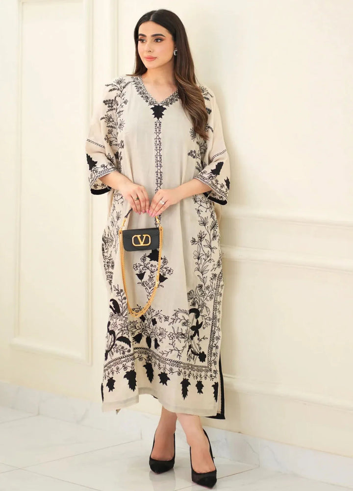 Hues Atelier Pret Embroidered Pashmiona Shawl 1 Piece Pashmina kaftan