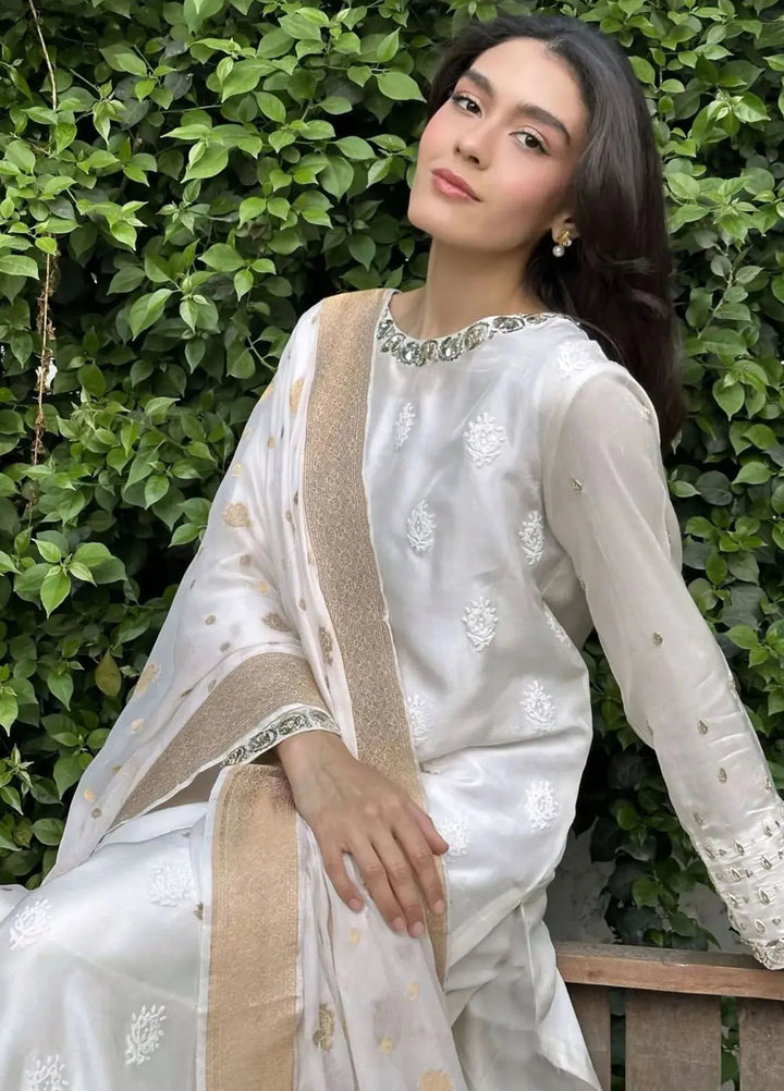 Hues Atelier Pret Embroidered Raw Silk 3 Piece Suit Nooray White