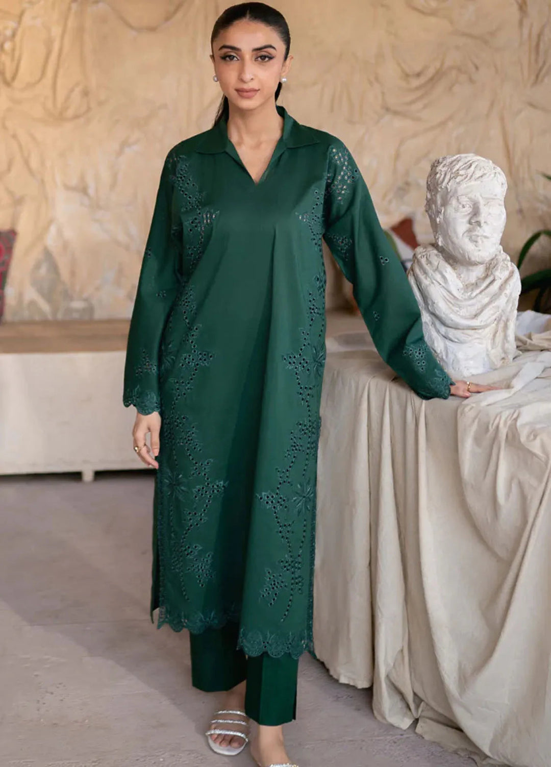Humdum Pret Embroidered Lawn 2 Piece Suit D-07