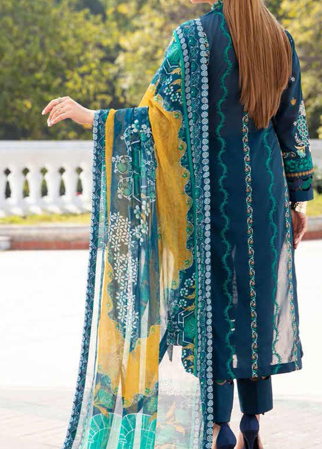 Husn-e-Ara by Banafsheh Embroidered Lawn Suits Unstitched 3 Piece BF22HA BNS-05 - Luxury Collection