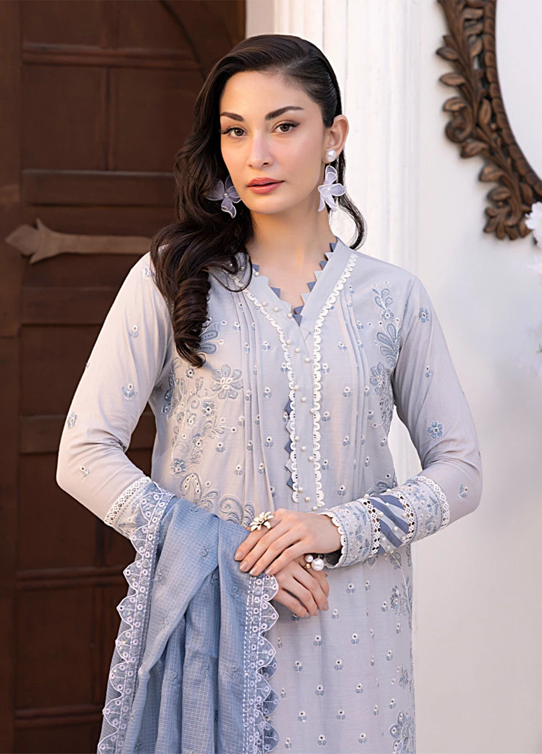 Husn-e-Bahar by Salitex Embroidered Lawn Suits Unstitched 3 Piece SSW6U3P098UT - Summer Collection
