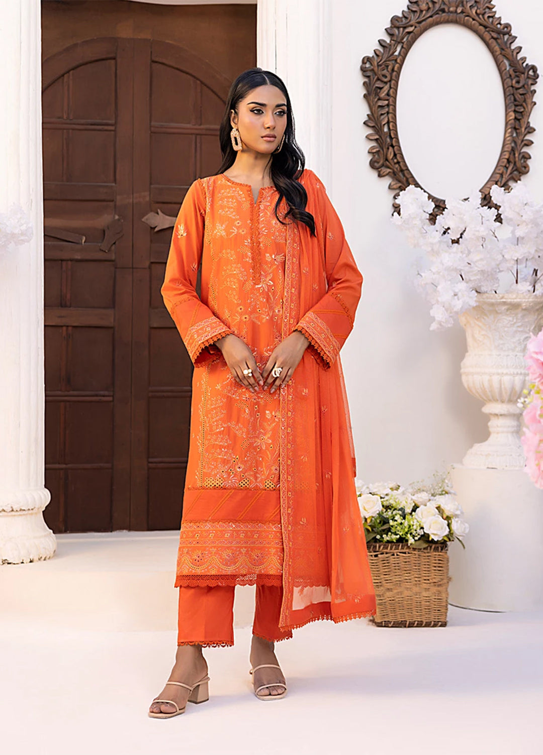 Husn-e-Bahar by Salitex Embroidered Lawn Suits Unstitched 3 Piece SSW6U3P104UT - Summer Collection