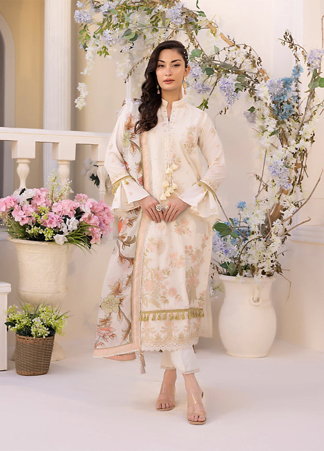 Husn-e-Bahar by Salitex Embroidered Lawn Suits Unstitched 3 Piece SSW6U3P107UT - Summer Collection