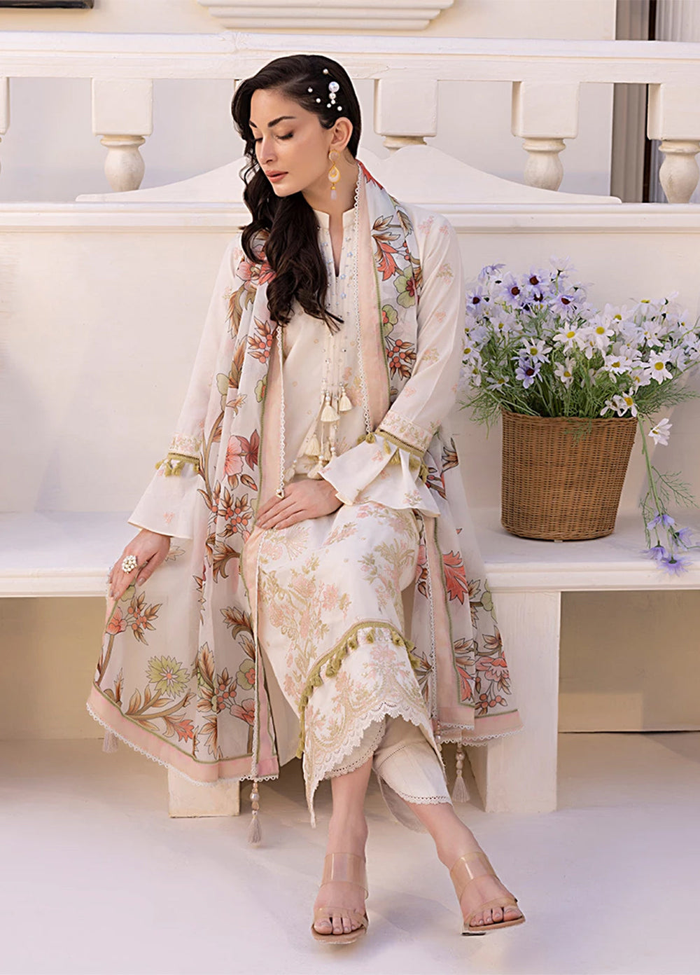 Husn-e-Bahar by Salitex Embroidered Lawn Suits Unstitched 3 Piece SSW6U3P107UT - Summer Collection