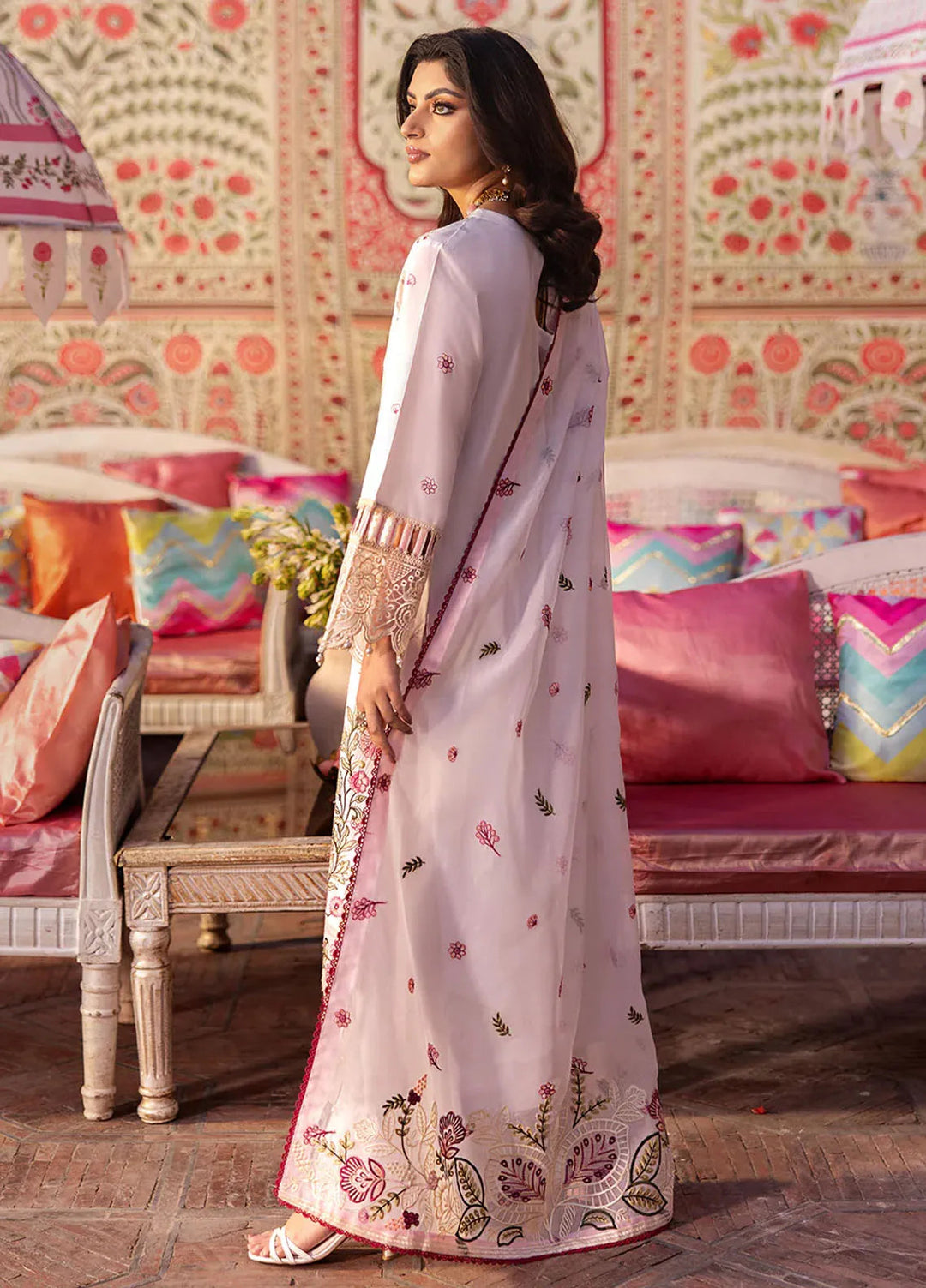 Husn e Jahan by Mahnur Embroidered Lawn Suits Unstitched 3 Piece MN25HJ Eileen - Summer Collection