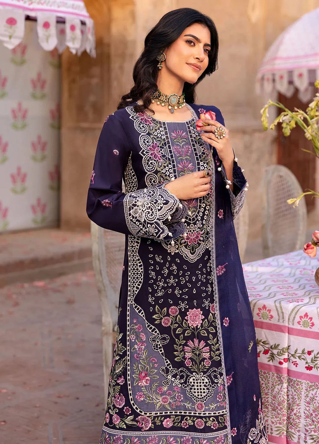 Husn e Jahan by Mahnur Embroidered Lawn Suits Unstitched 3 Piece MN25HJ Serina - Summer Collection