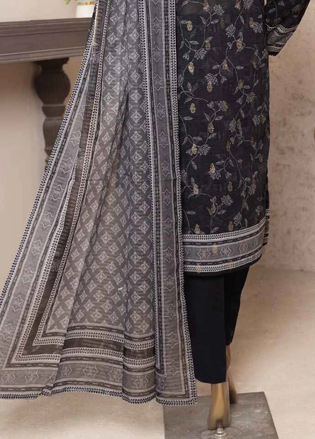 HZ Textiles Embroidered Jacquard Suits Unstitched 3 Piece HZ24KJ KJE-10 - Winter Collection