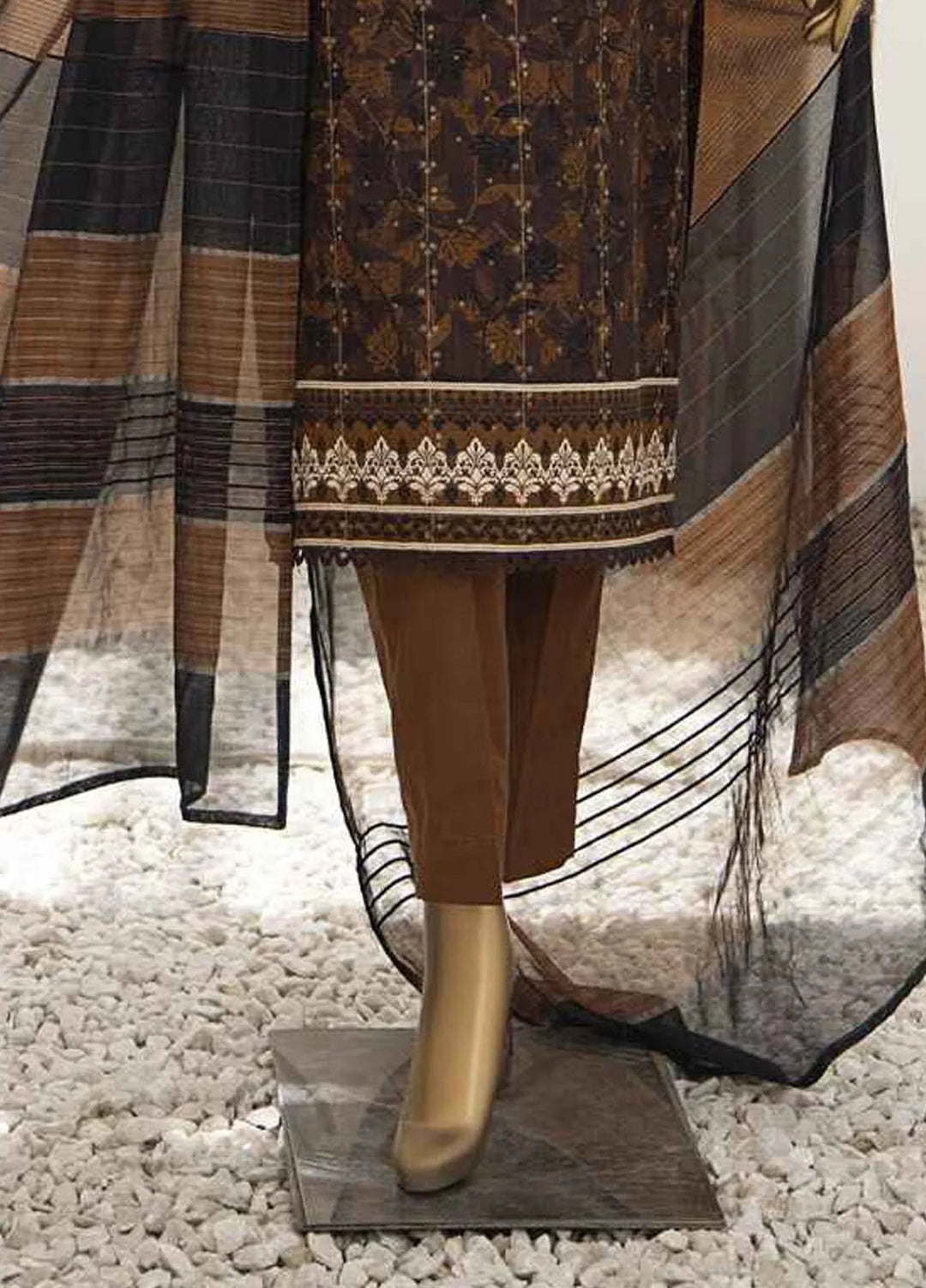 Hz Textiles Embroidered Jacquard Suits Unstitched 3 Piece HZ25TS TJE-1213 - Summer Collection