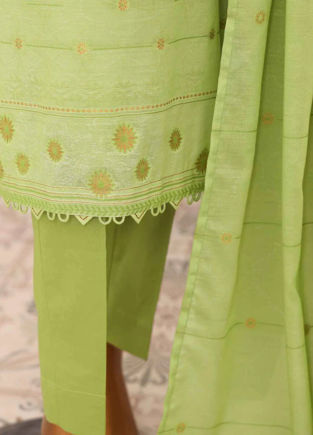 Hz Textiles Embroidered Jacquard Suits Unstitched 3 Piece HZ25VH VJ-02 - Summer Collection