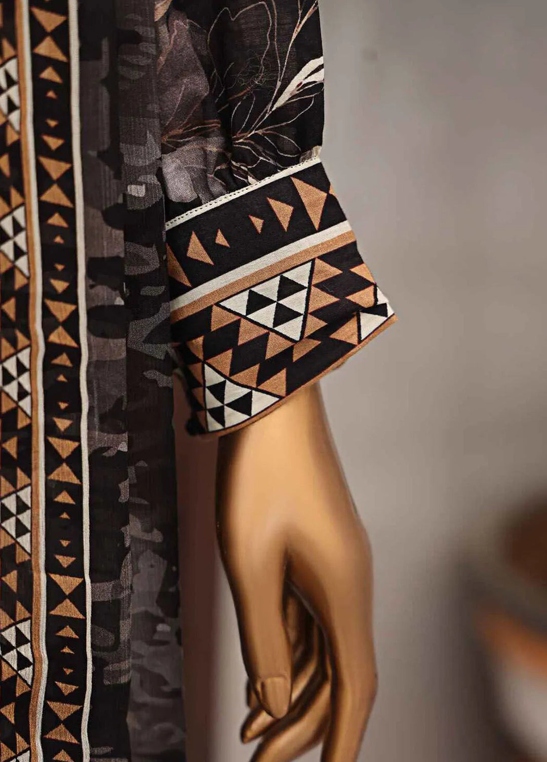 HZ Textiles Embroidered Lawn Suits Unstitched 3 Piece MJE-1014 - Summer Collection