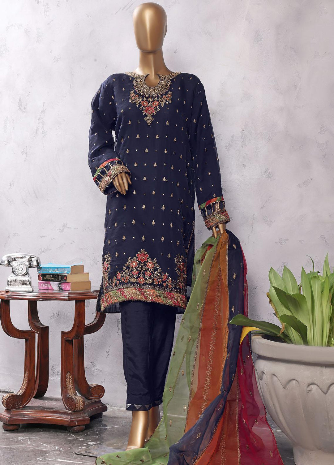 HZ Textiles Luxury Pret Embroidered Organza 2 Piece Suit HZ22PRT HZK 32 B