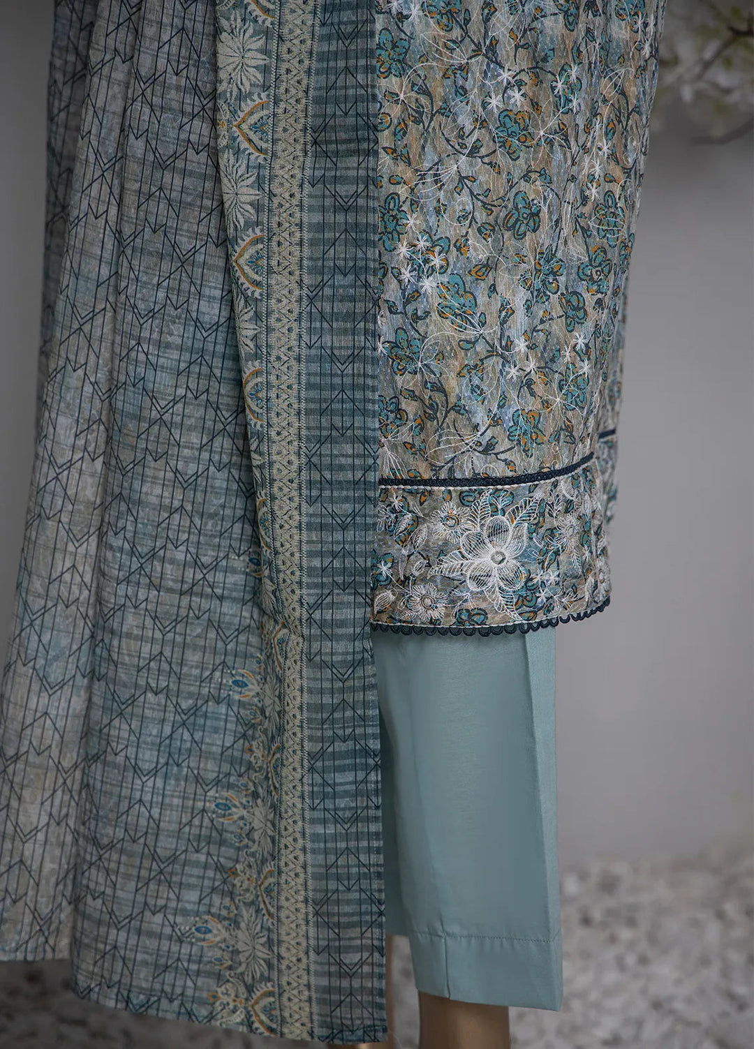 HZ Textiles Printed Lawn Suit Unstitched 3 Piece HZ24D PDE-803 - Summer Collection