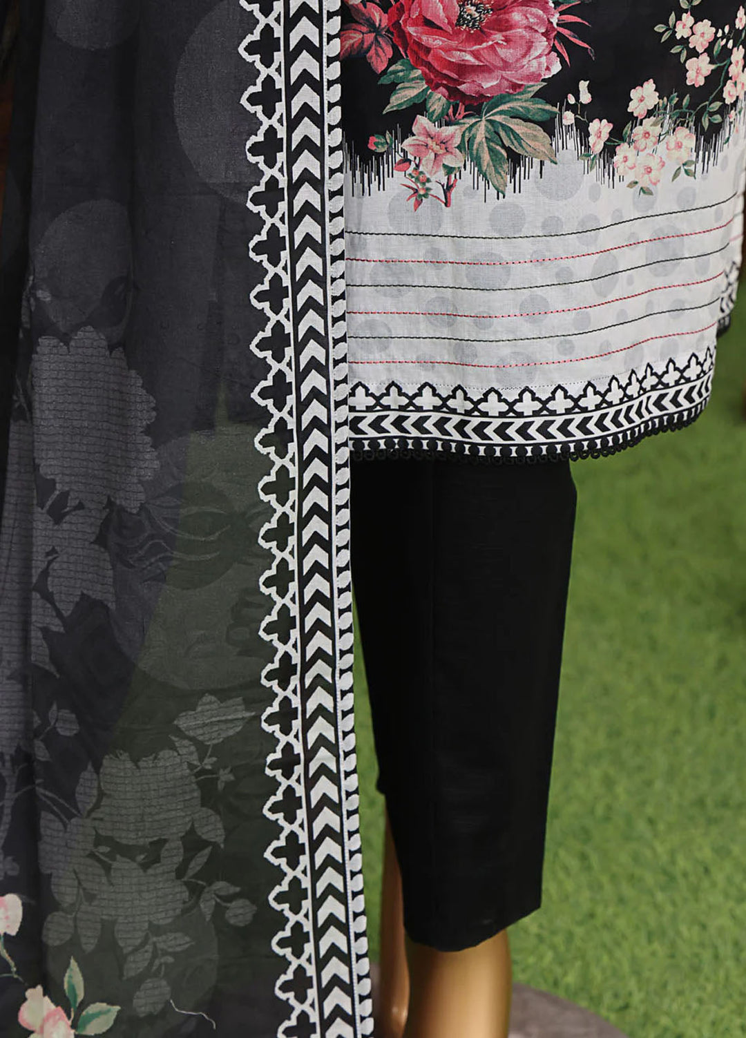 HZ Textiles Printed Lawn Suits Unstitched 3 Piece HZ25MP MPC-575 - Summer Collection