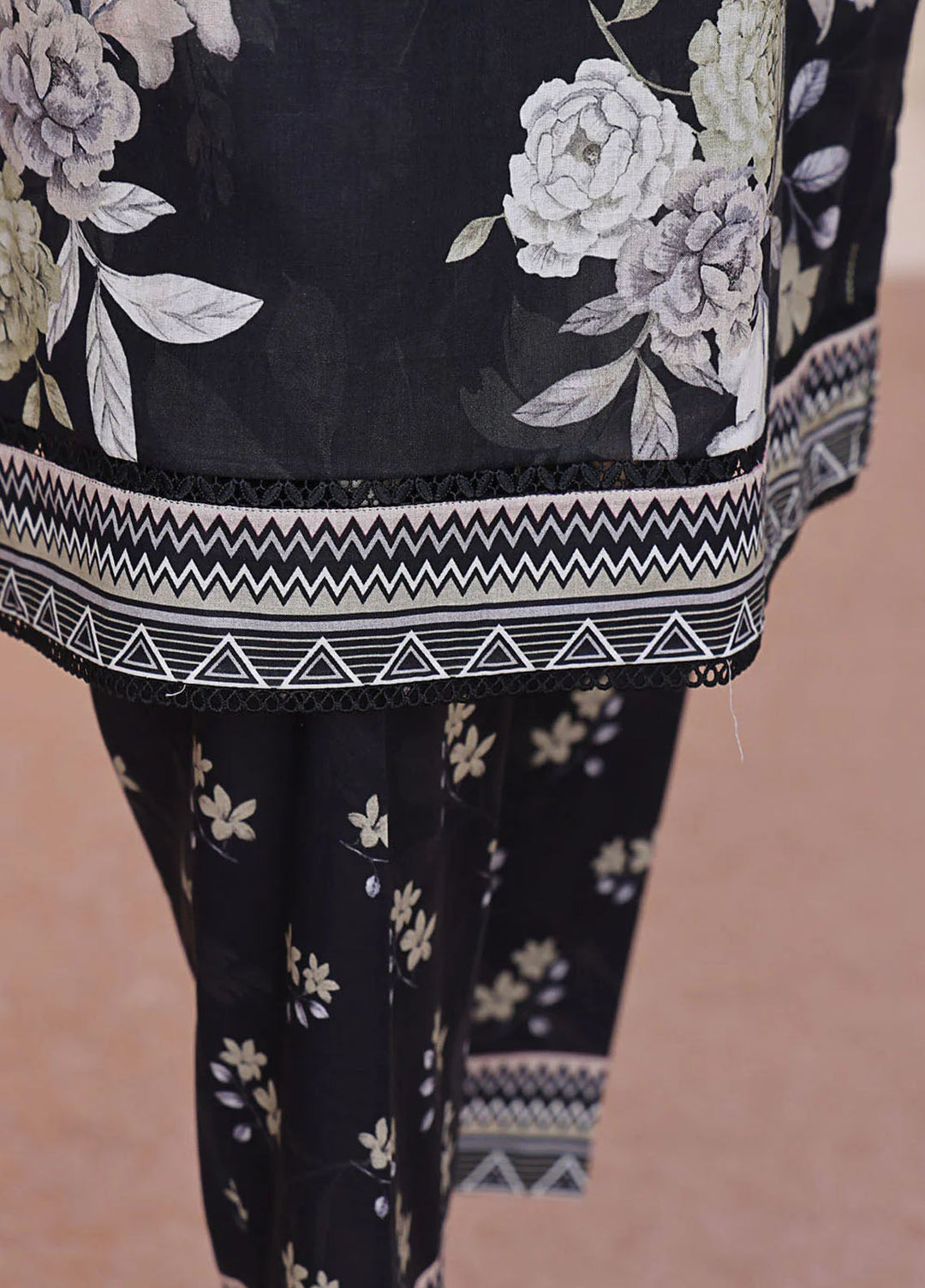 HZ Textiles Printed Lawn Suits Unstitched 3 Piece HZ25PL LP-551 - Summer Collection