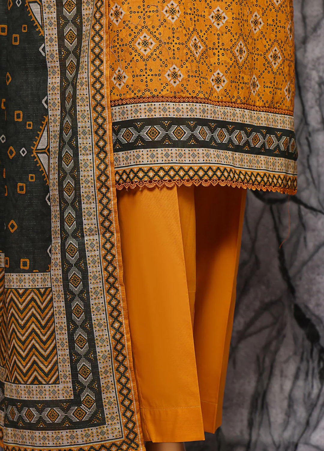 Hz Textiles Printed Lawn Suits Unstitched 3 Piece PPC-606 - Summer Collection