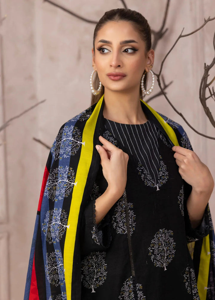 Identic By Regalia Printed Khaddar Suit Unstitched 3 Piece RGT24I4 D-07 - Winter Collection