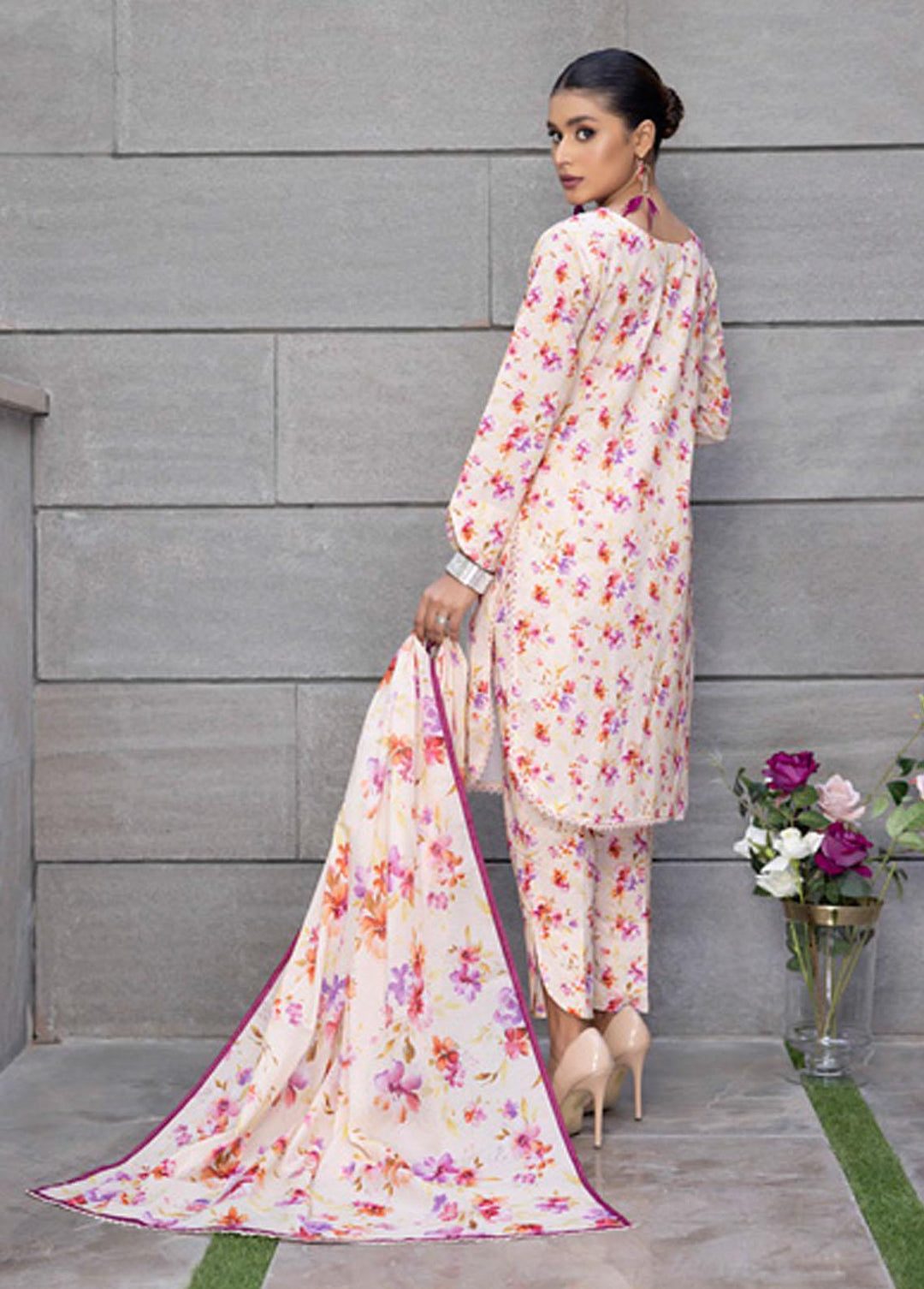 Identic By Regalia Textiles Printed  Suits Unstitched 3 Piece RGT22I ISE-6 - Winter Collection