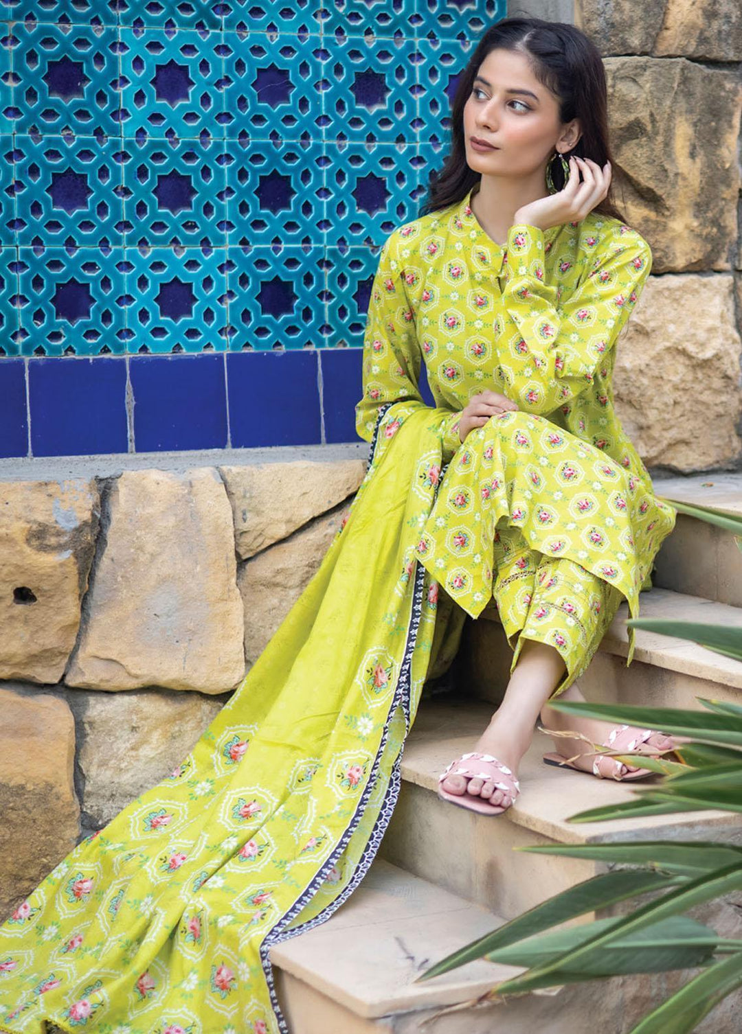 Identic Separates By Regalia Textiles Printed Lawn Suits Unstitched 3 Piece RGT23-IS8 8 - Summer Collection