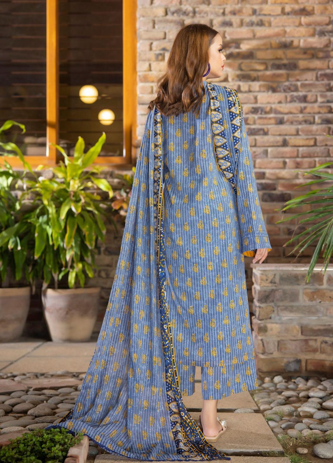 Regalia Textiles Printed Lawn Suits Unstitched 3 Piece RGT23-IS11 ISV11-10 - Summer Collection