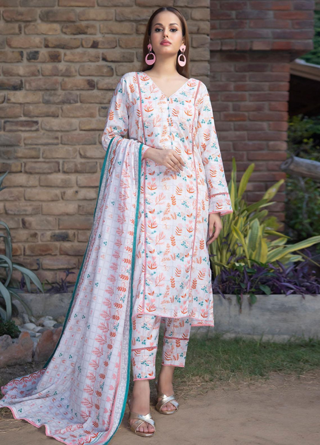 Regalia Textiles Printed Lawn Suits Unstitched 3 Piece RGT23-IS11 ISV11-6 - Summer Collection