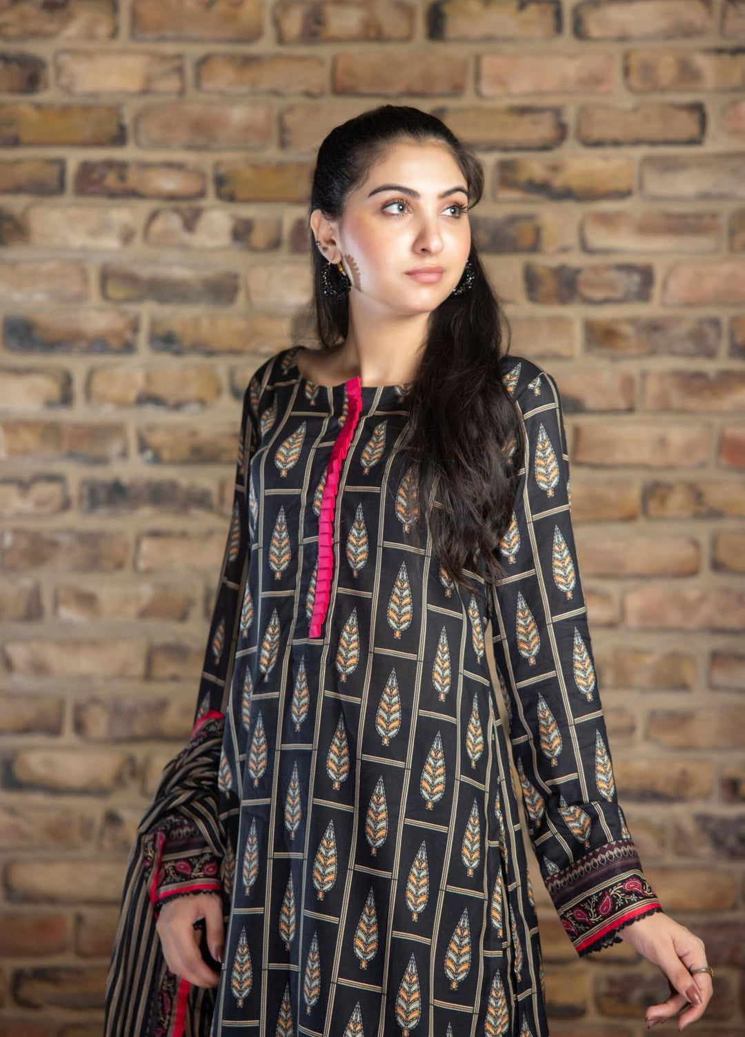 Regalia Textiles Printed Lawn Suits Unstitched 3 Piece RGT23-IS11 ISV11-8 - Summer Collection