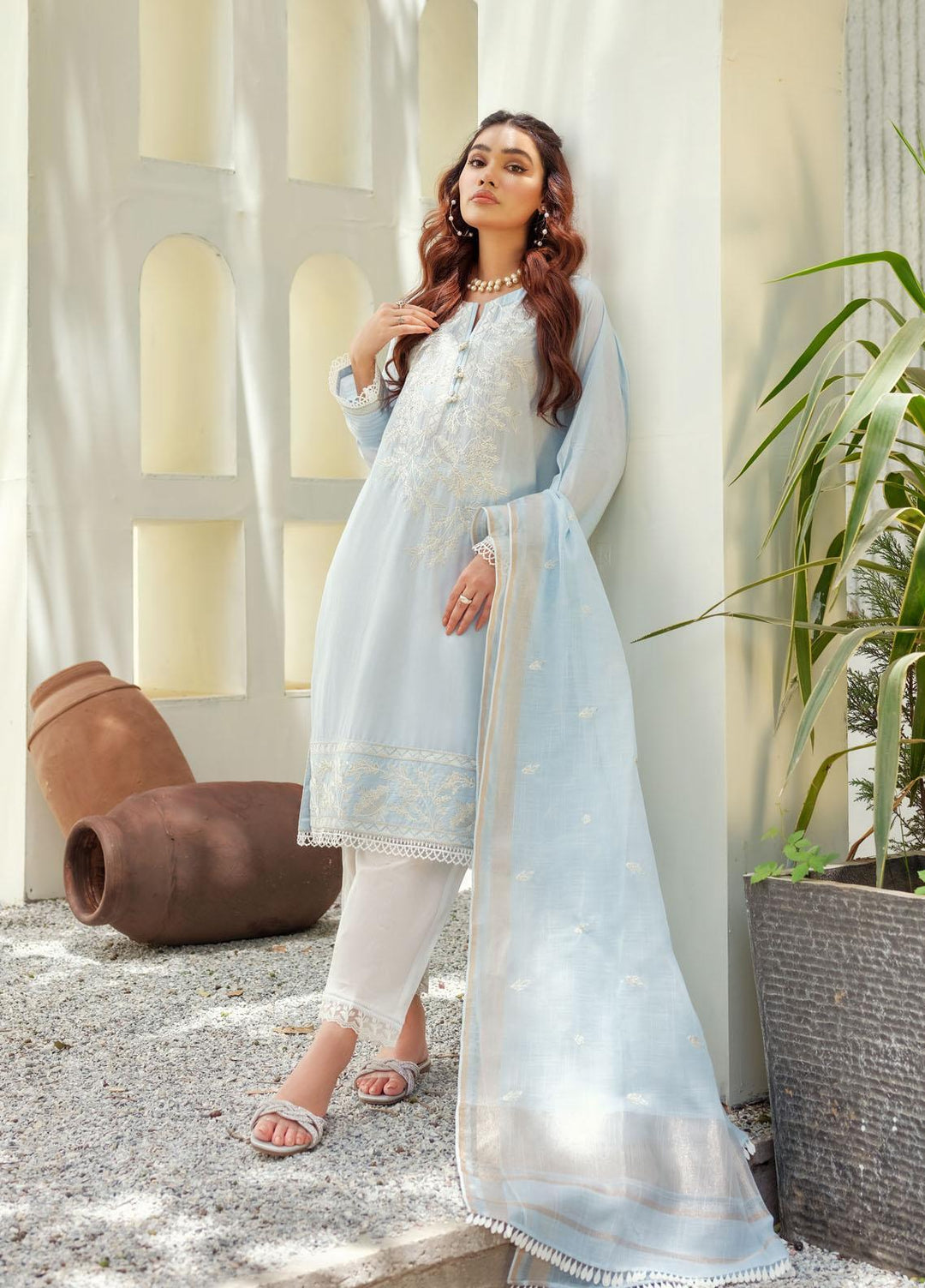 ILAHA Ready to Wear  Lawn 3 Piece Dress Blue D-04