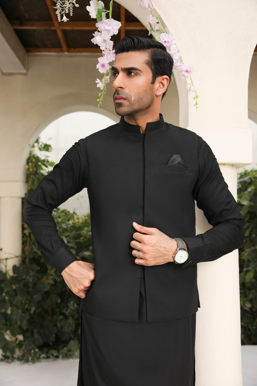 Muraqsh Ready To Wear Solids Cotton Men Midnight Black Blended Waistcoat Straigth Cut MURBKSW-WC - Summer Collection