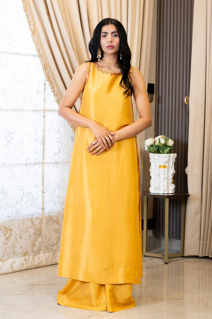 Liyaana From Nizka By Nida Rehan RTW Solids Premium Georgette 2 Piece Suit Golden Aura - Casual Collection