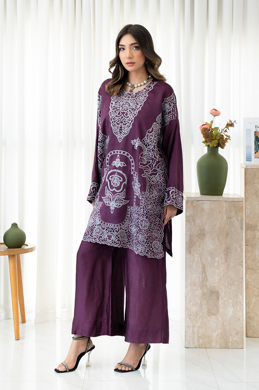 Liyaana From Nizka By Nida Rehan RTW Embroidered Silk Blend 2 Piece Suit Orchid Royale - Festive Collection
