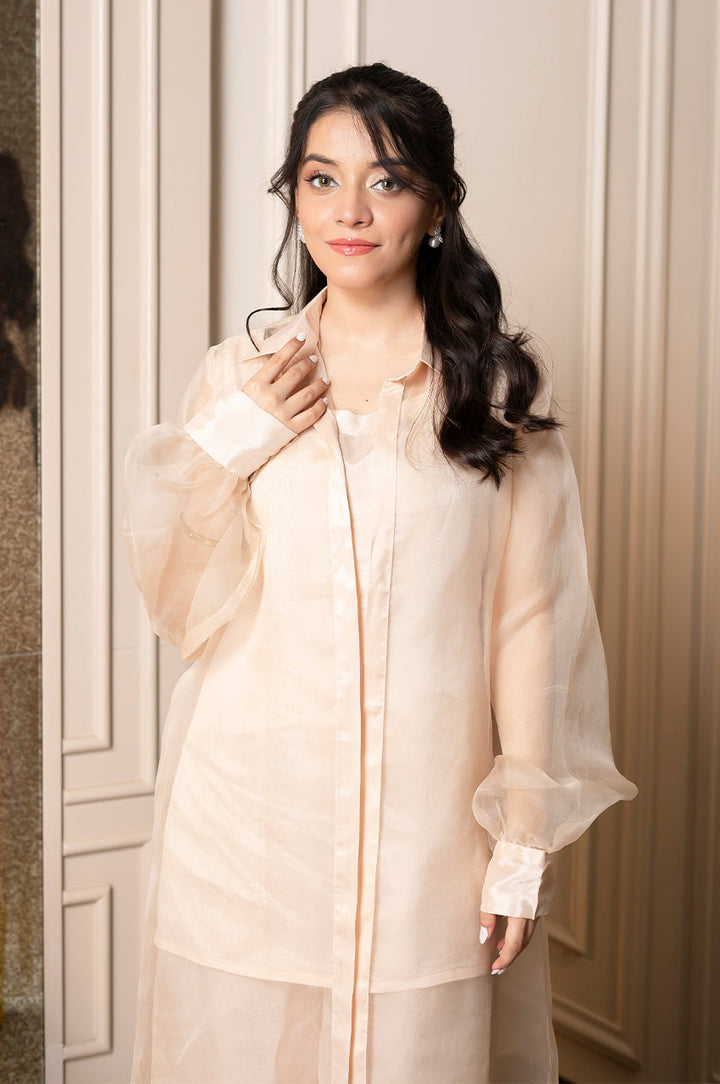 Liyaana From Nizka By Nida Rehan RTW Solids Premium Georgette 3 Piece Suit Luminous Layers - Casual Collection